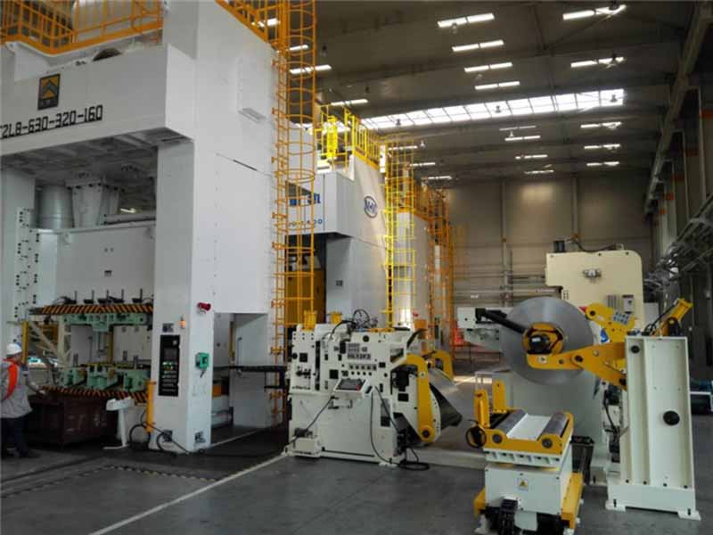 自動(dòng)送料機(jī)